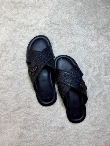 Signature Walk Shoes