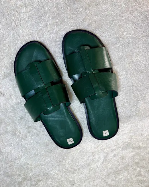 Ebony Regent Slides